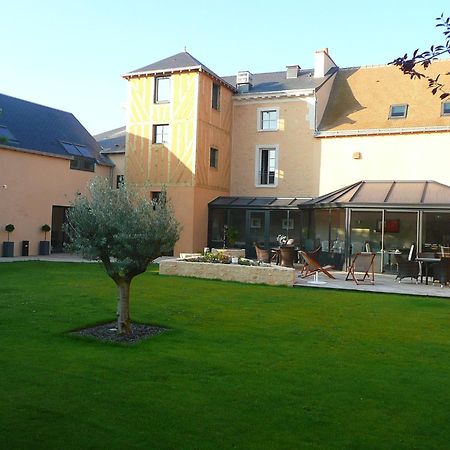 Hotel Le Saint Aubin Chevillé Exterior foto