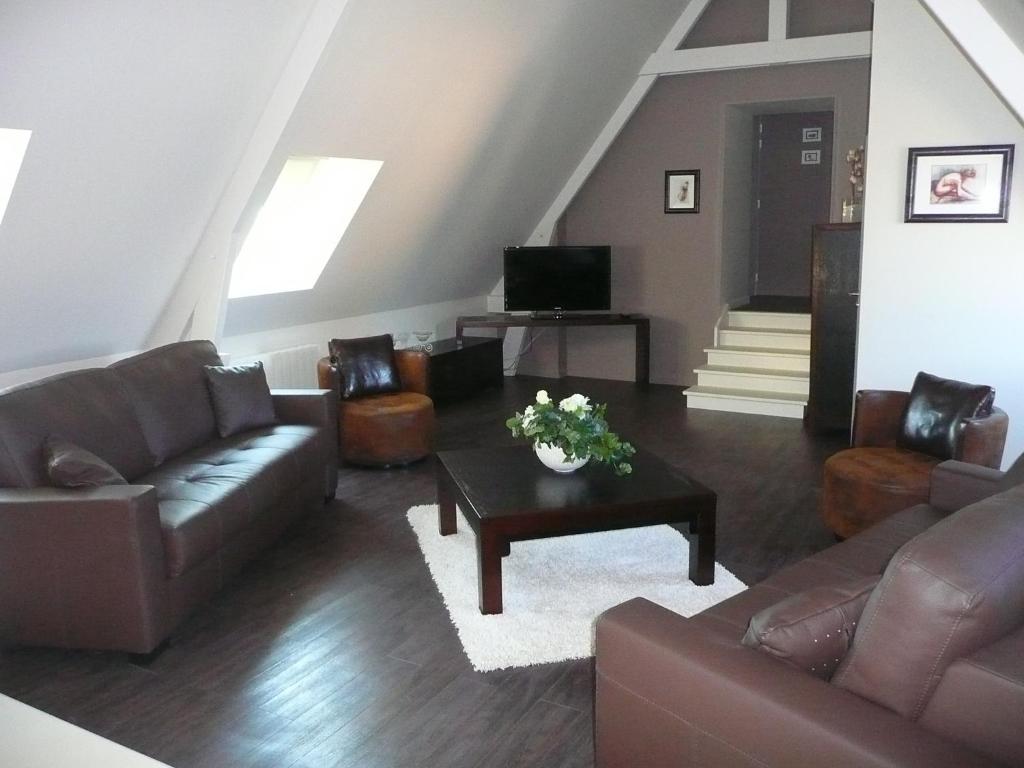 Hotel Le Saint Aubin Chevillé Zimmer foto
